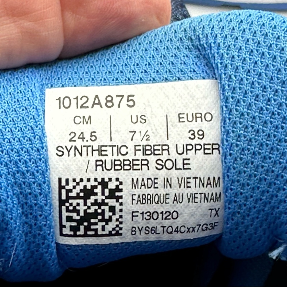 OASIS Everyday Comfort AmpliFoam Contend Blue Pink Stripe Sneakers Size … - Picture 10 of 12